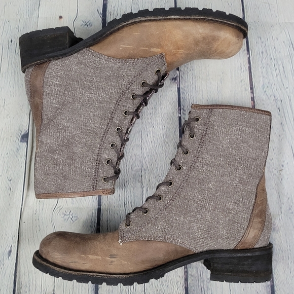 L.L. BEAN | tweed/leather outer & floral inner fashion heeled boots - Picture 2 of 11